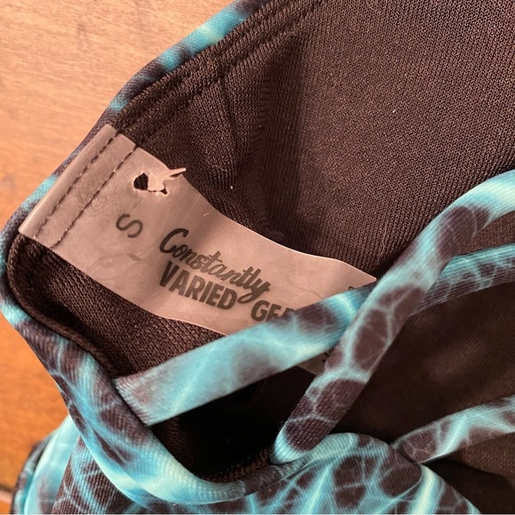 Constantly Varied Gear Teal and Black Electric Lightning Print Sports Bra - Picture 3 of 3